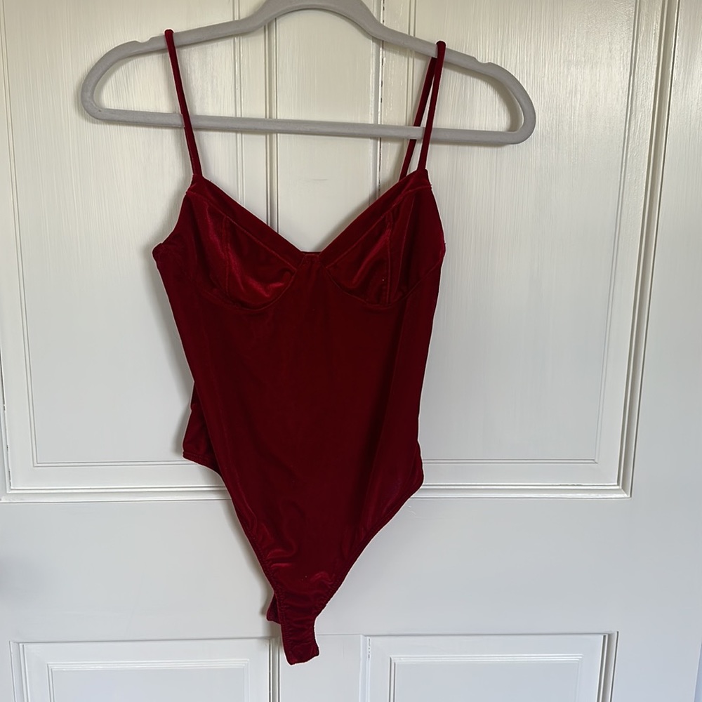 urban outfitters velvet bodysuit